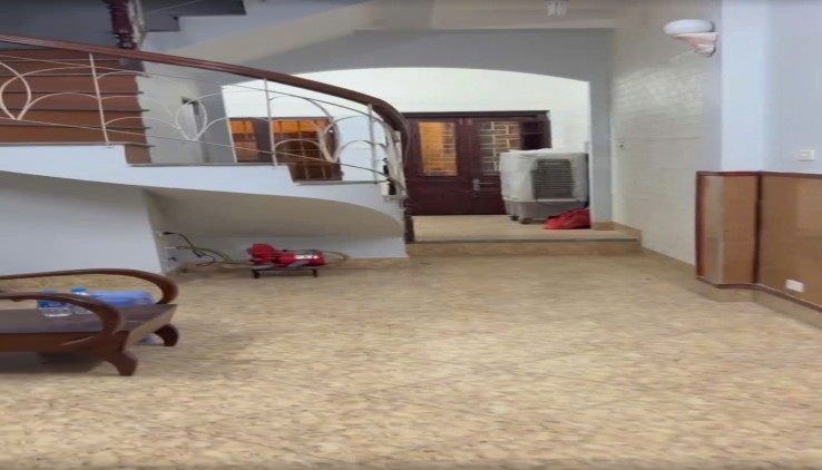 Cho thuê nhà ngõ 23  Đông Tác, 39m2, 2 ngủ, 2 vệ sinh, chỉ 8 Triệu